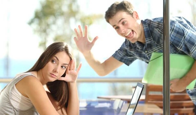 candidati non rispondono agli annunci